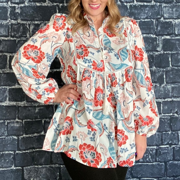 Floral top - Picture 2 of 4